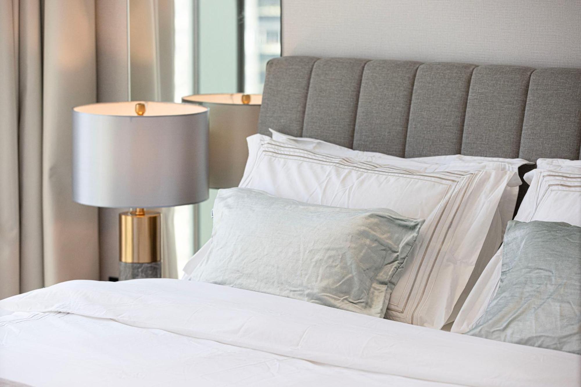 By Latinem Luxury 1br Wg2907 Near Burj Khalifa
