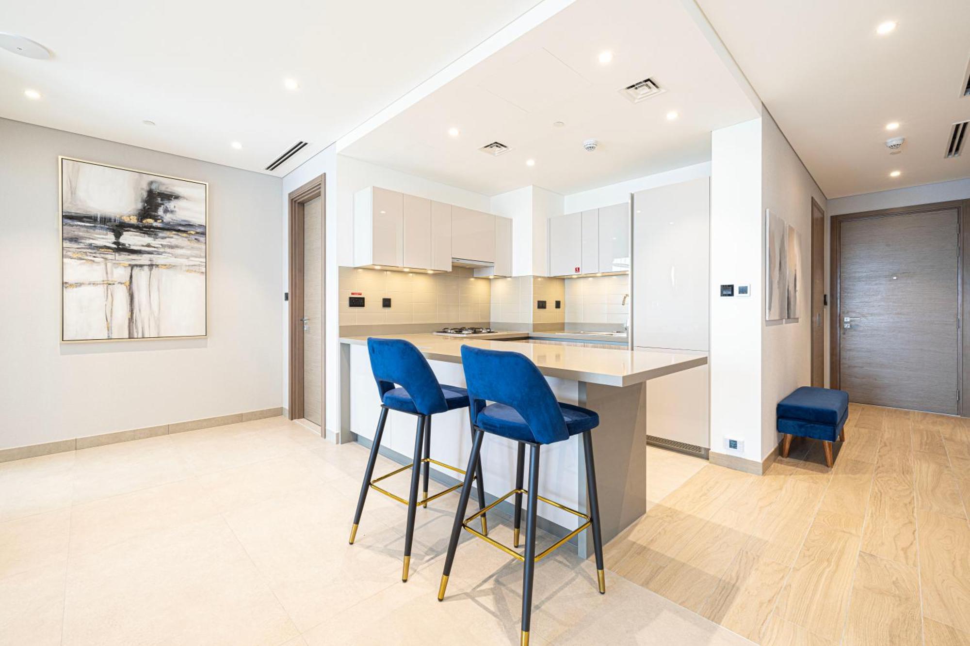 By Latinem Luxury 1br Wg2907 Near Burj Khalifa * Dubai